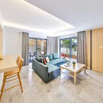 Sole Vista Homes Aparthotel