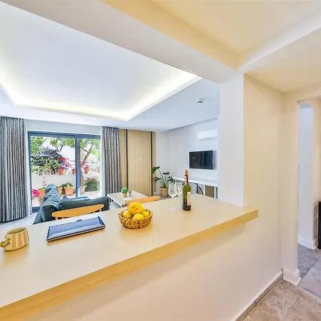 Sole Vista Homes Apart Otel 4*